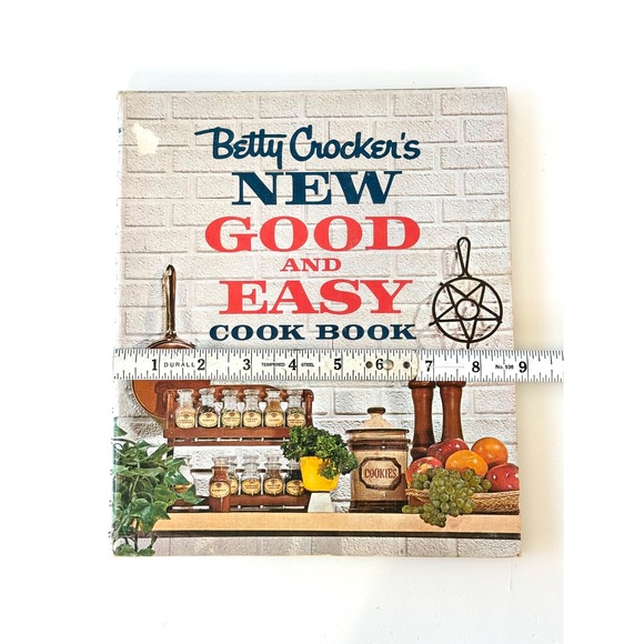 Vintage 1962 Betty Crocker Cookbook: Good and Easy Recipes - Picture 7 of 10